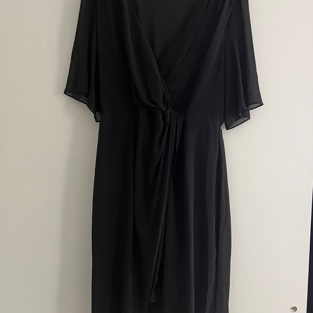 City Chic size 18 chiffon v neck dress, faux wrap with billowy short sleeves.